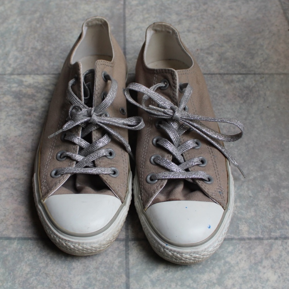 Beige Converse
